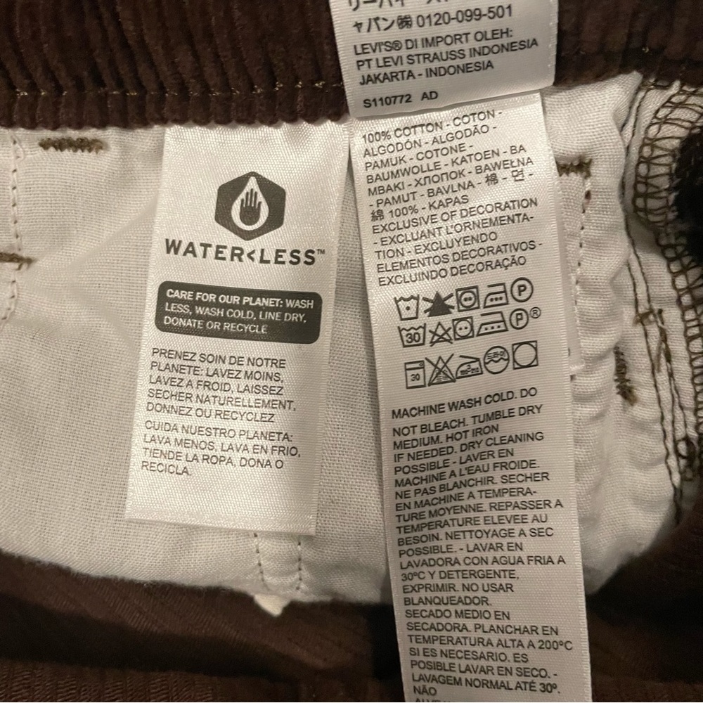 Levi's Women's Dark Brown Cropped Corduroy Pants - Picture 6 of 6
